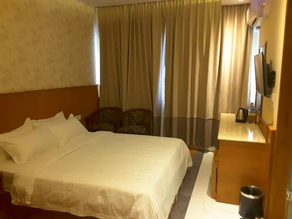 Unity Hotel Mandalay Buitenkant foto